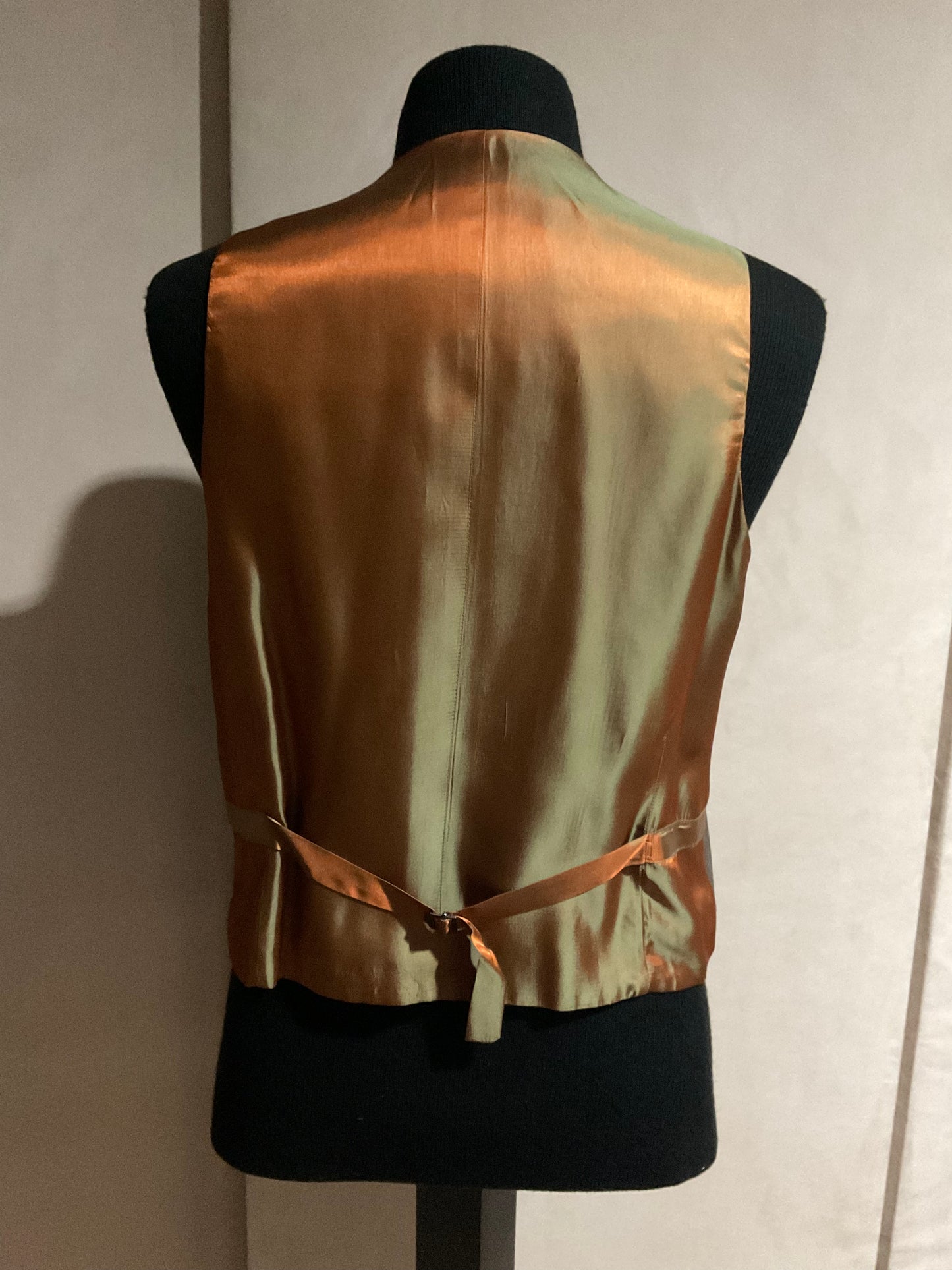 R P SUIT / OLIVE WINDOW PANE / 3 PIECE VESTED / 42 REG - LONG / NEW / MADE IN CANADA