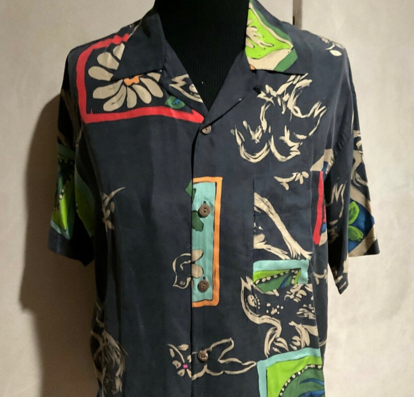 R P SPORT SHIRT / 100% SILK / VINTAGE PRINT / NEW / MEDIUM