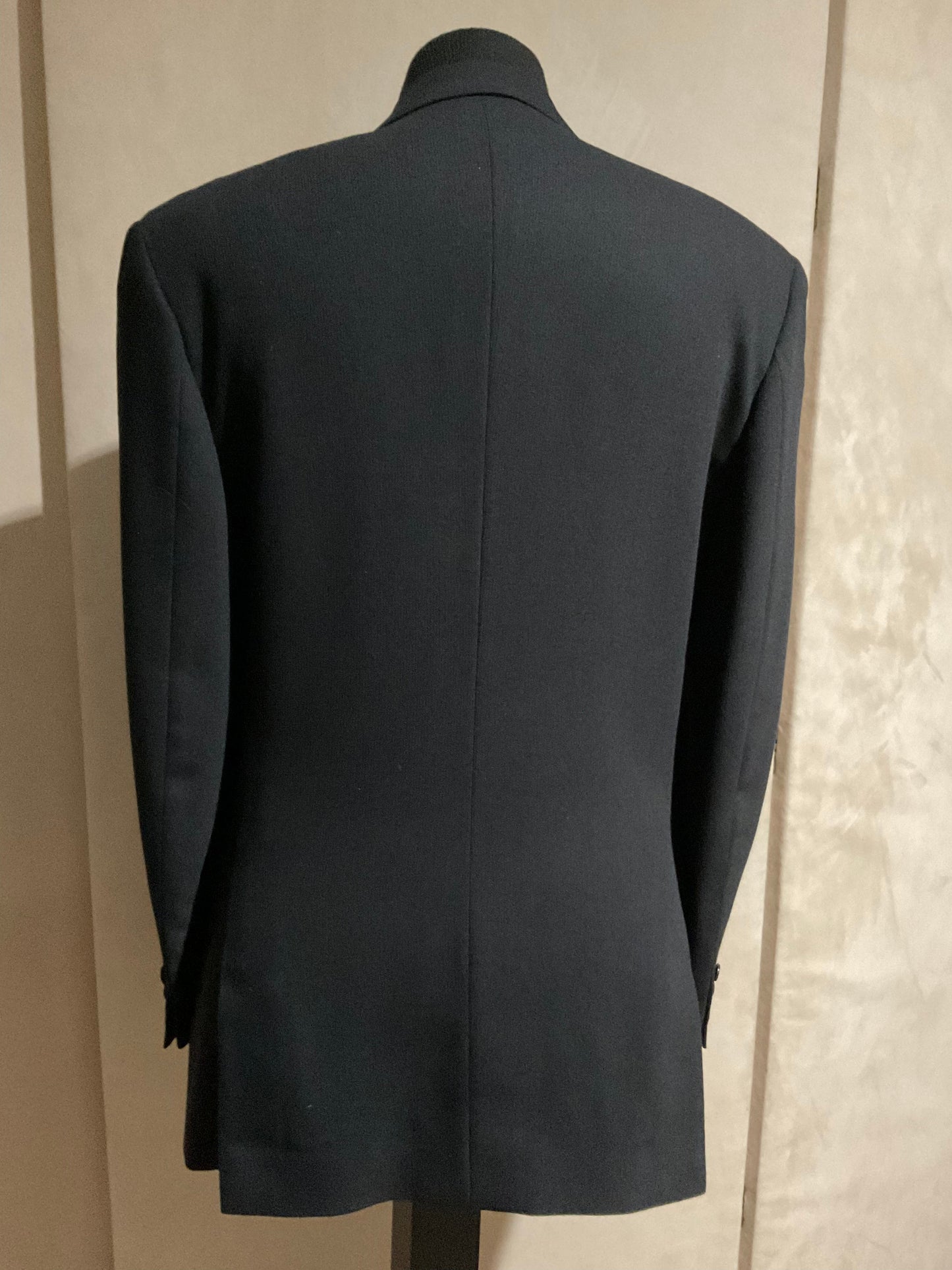 R P SUIT / 6 BUTTON DOUBLE BREASTED / BLACK / 40 REG OR LONG / MADE IN ITALY