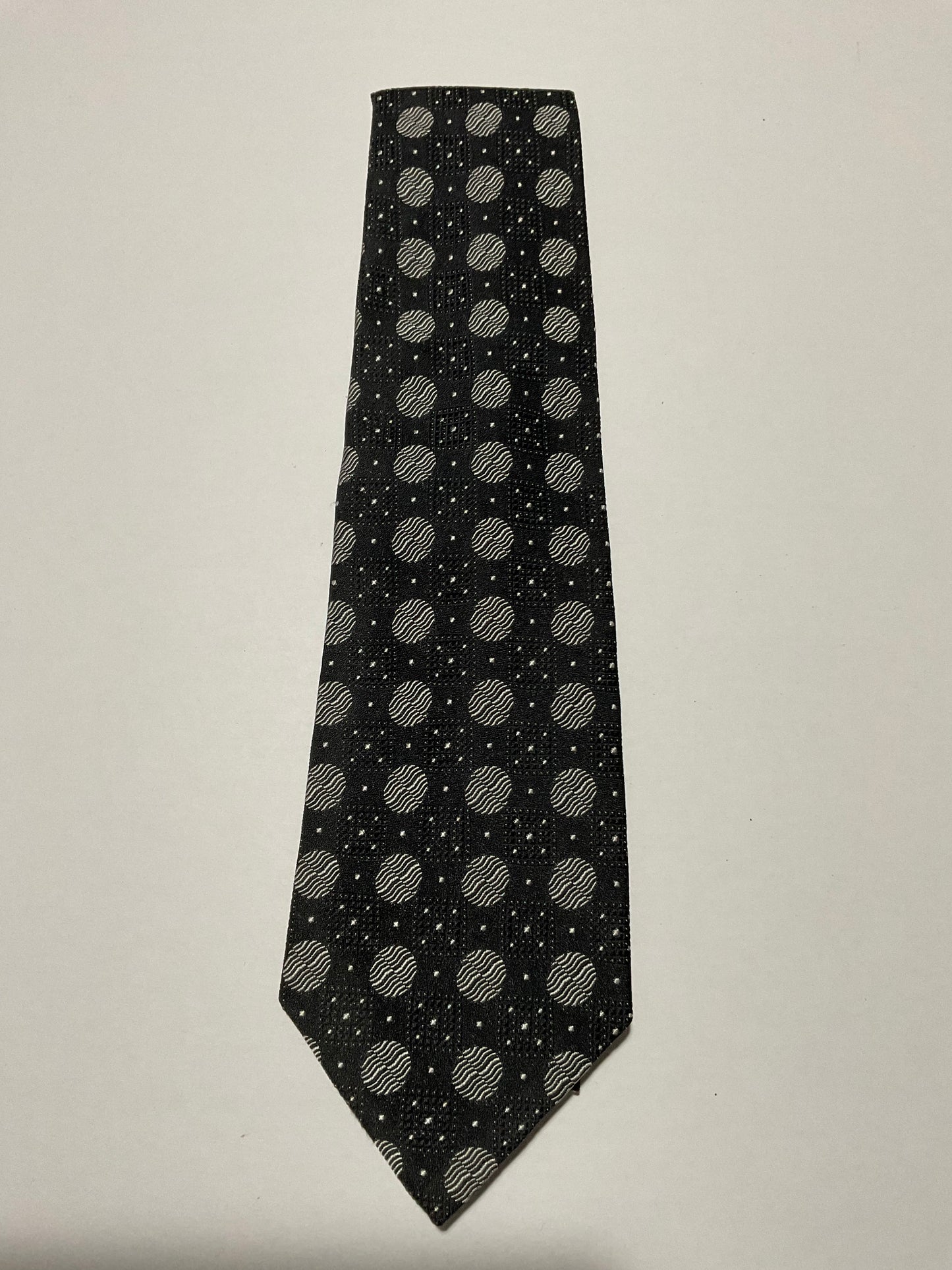 R P TIE / PURE SILK / NEW / APPX. 3 3/4” WIDE / HAND MADE IN ITALY