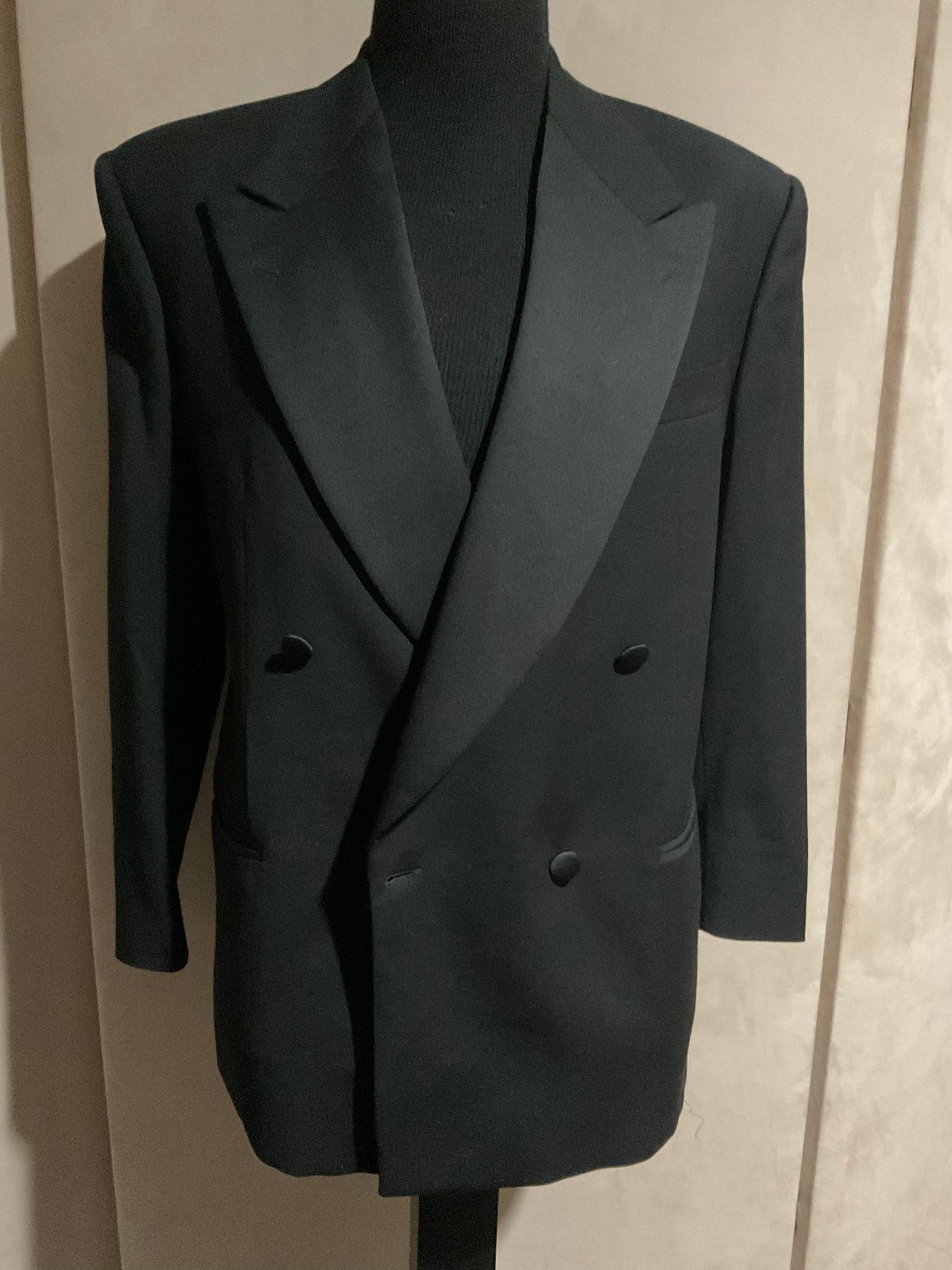 R P TUXEDO / DOUBLE BREASTED / BLACK / 40 REG / MADE IN ITALY