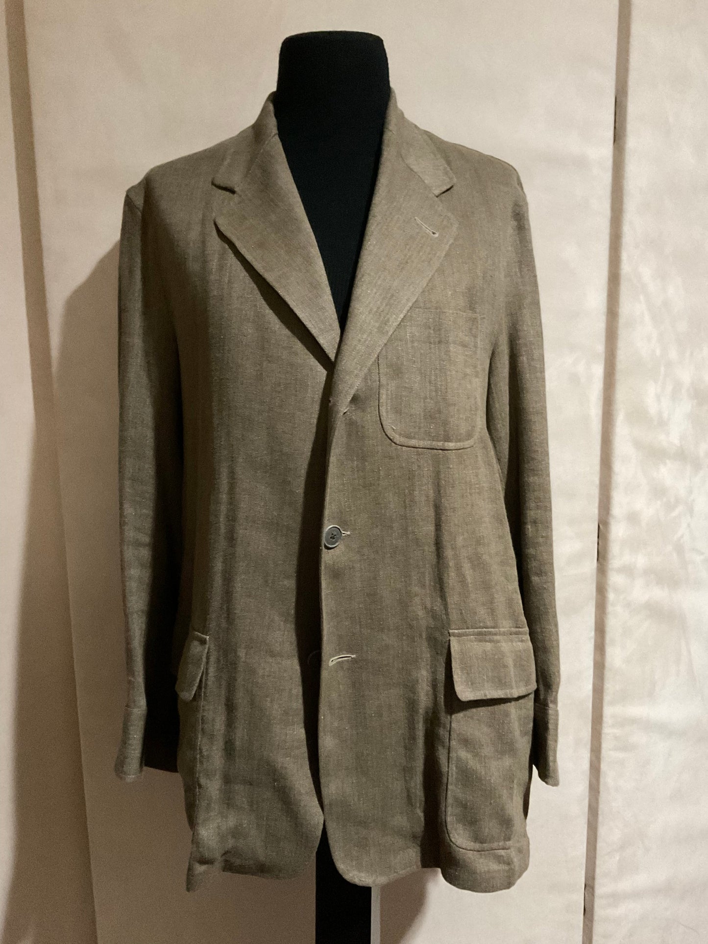 R P SUIT / OLIVE LINEN / UNCONSTRUCTED / MEDIUM - LARGE / MADE IN USA