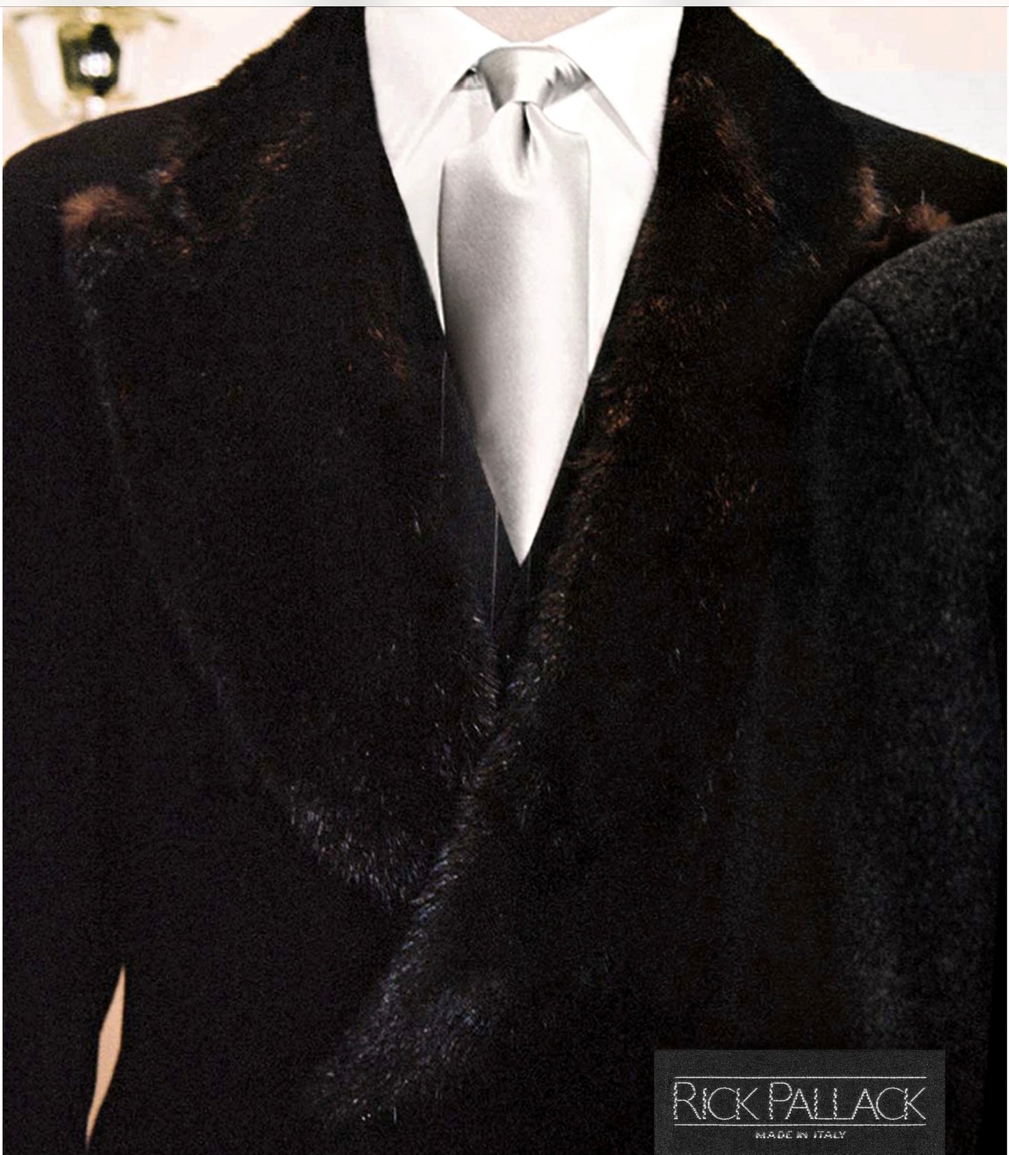 R P OVERCOAT / BLACK / PURE CASHMERE & MINK / NEW / 40 - 42 / MADE IN CANADA