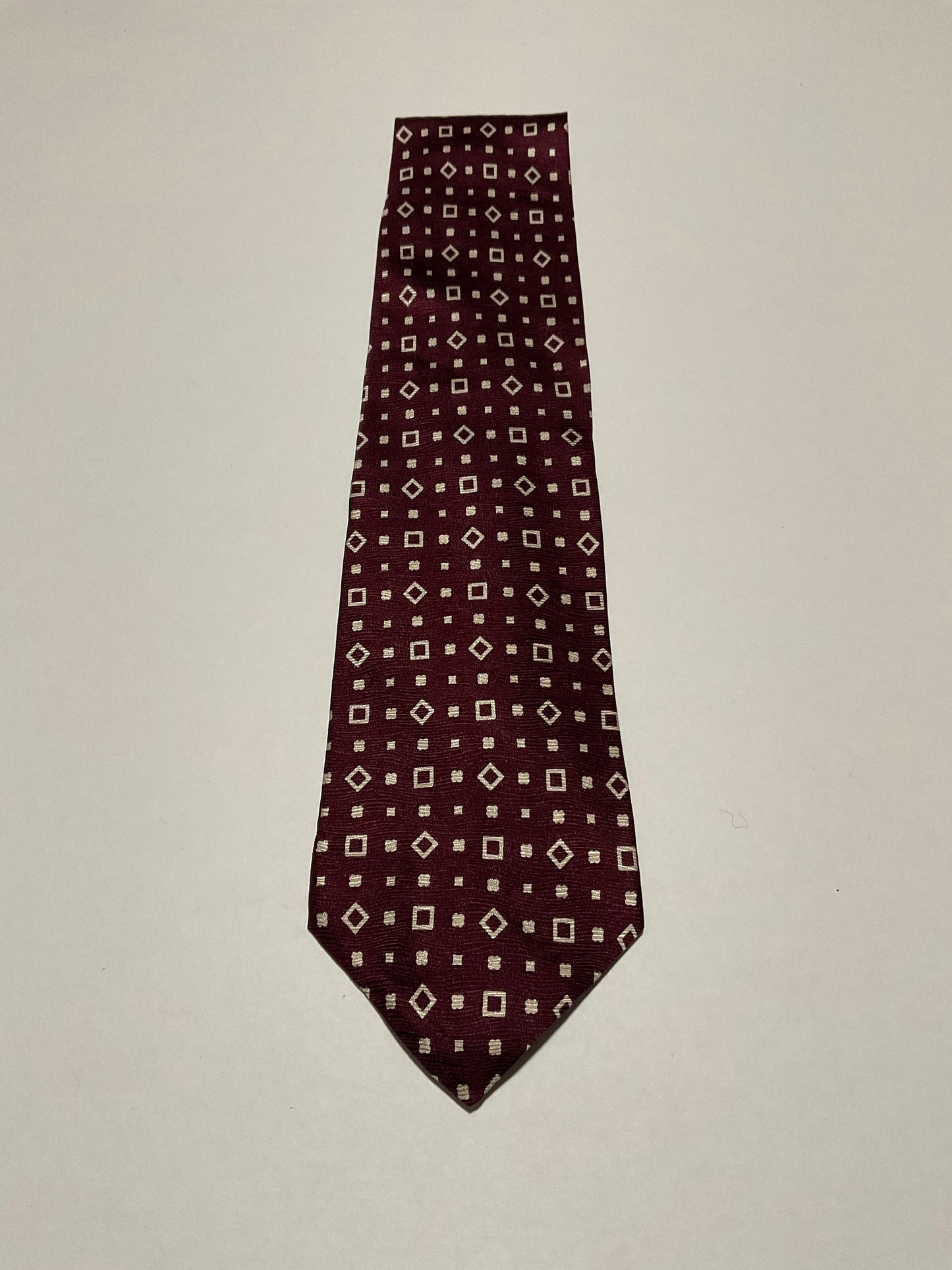R P TIE / PURE SILK / NEW / APPX. 3 3/4” WIDE / HAND MADE IN ITALY