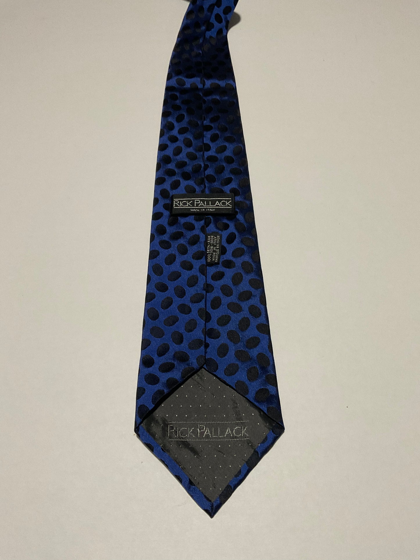 R P TIE / PURE SILK / NEW / APPX. 3 3/4” WIDE / HAND MADE IN ITALY