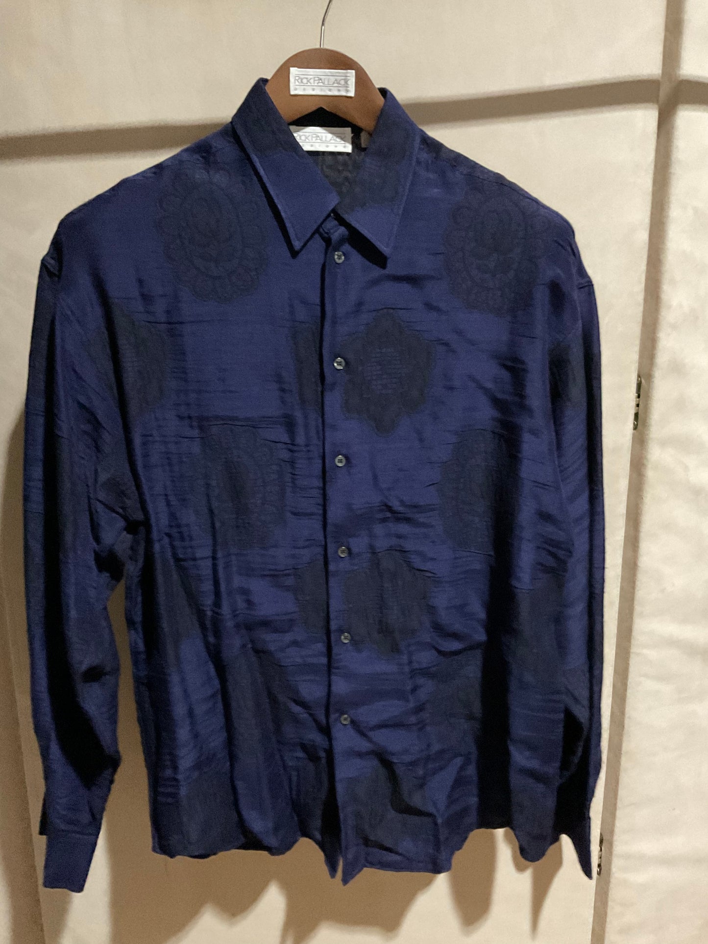 R P SPORT SHIRT / NEW / MEDIUM - LARGE / MADE IN ITALY