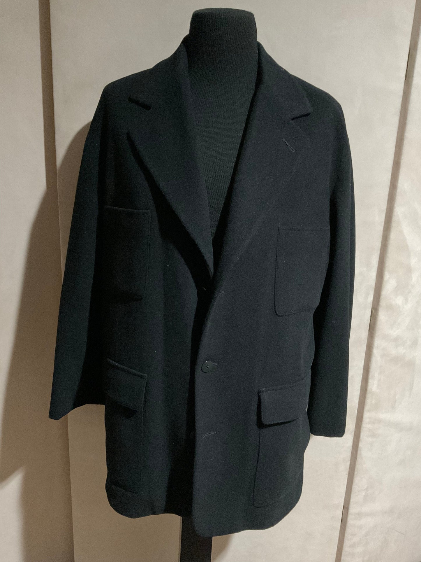R P JACKET / OUTERWEAR / BLACK WOOL / MEDIUM - LARGE / NEW / MADE IN CANADA