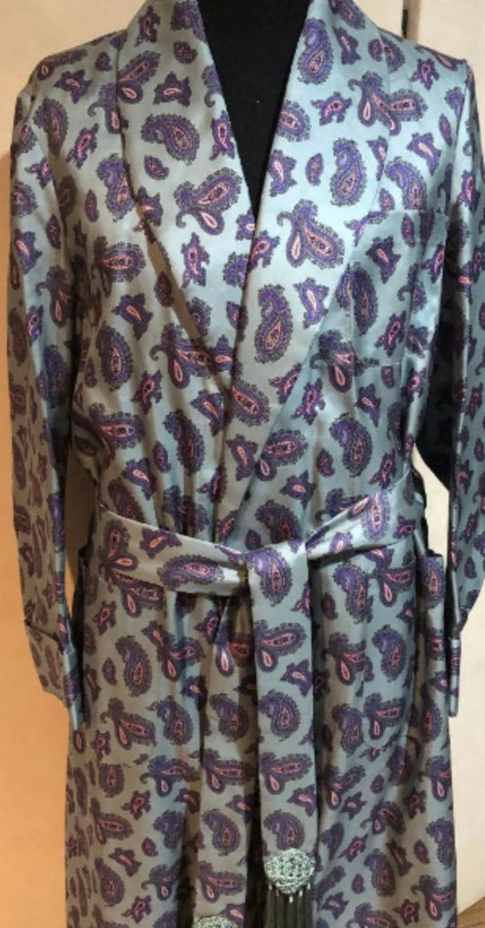 R P ROBE / DRESSING GOWN / 100% SILK / HAND MADE IN ENGLAND / NEW / MEDIUM - LARGE