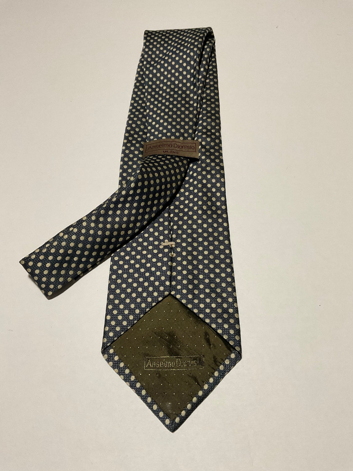 R P TIE / PURE SILK / NEW / APPX. 3 3/4” WIDE / HAND MADE IN ITALY