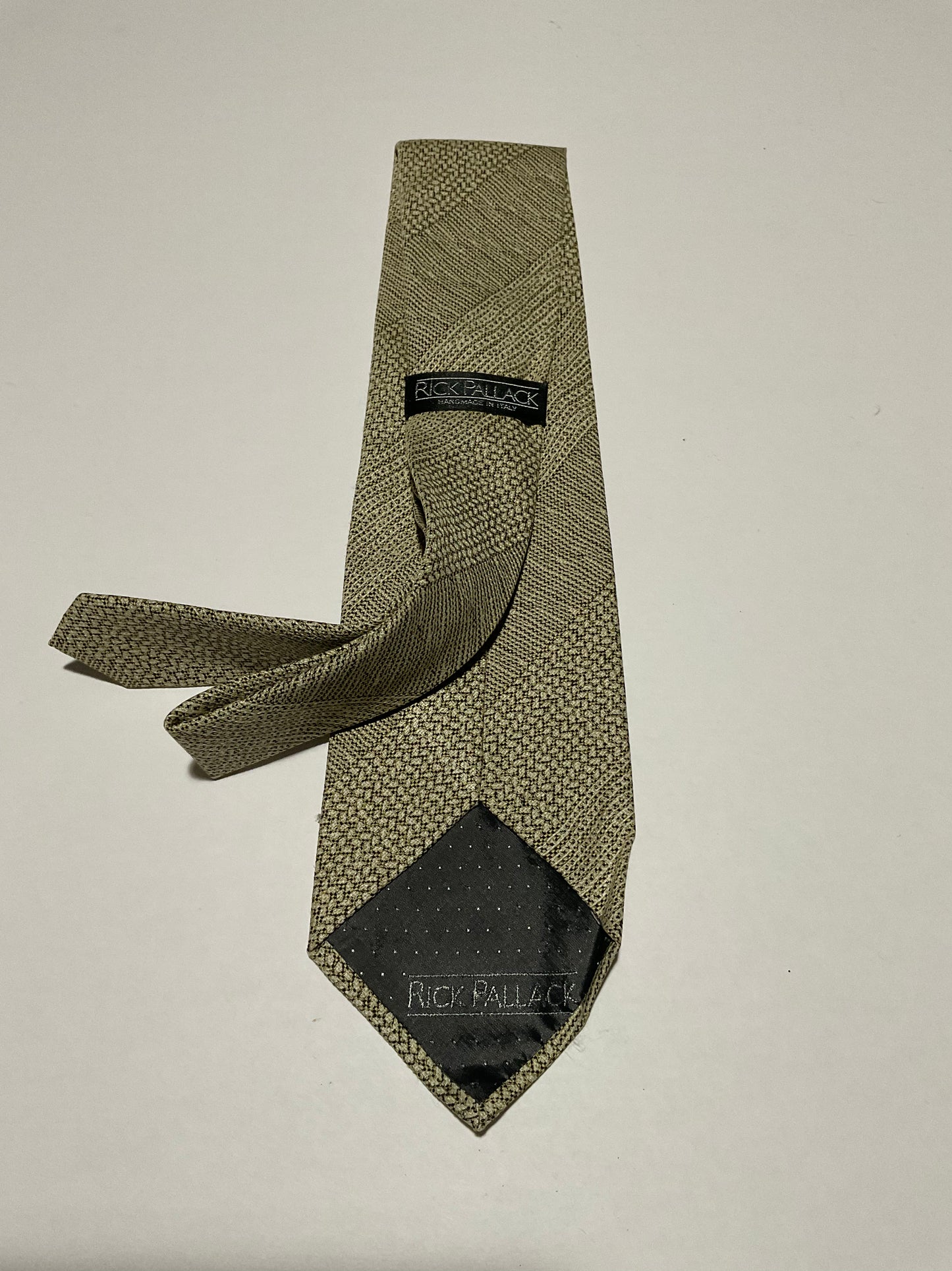 R P TIE / PURE SILK / NEW / APPX. 3 3/4” WIDE / HAND MADE IN ITALY