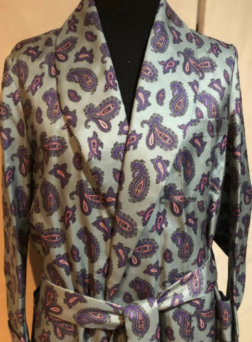 R P ROBE / DRESSING GOWN / 100% SILK / HAND MADE IN ENGLAND / NEW / MEDIUM - LARGE