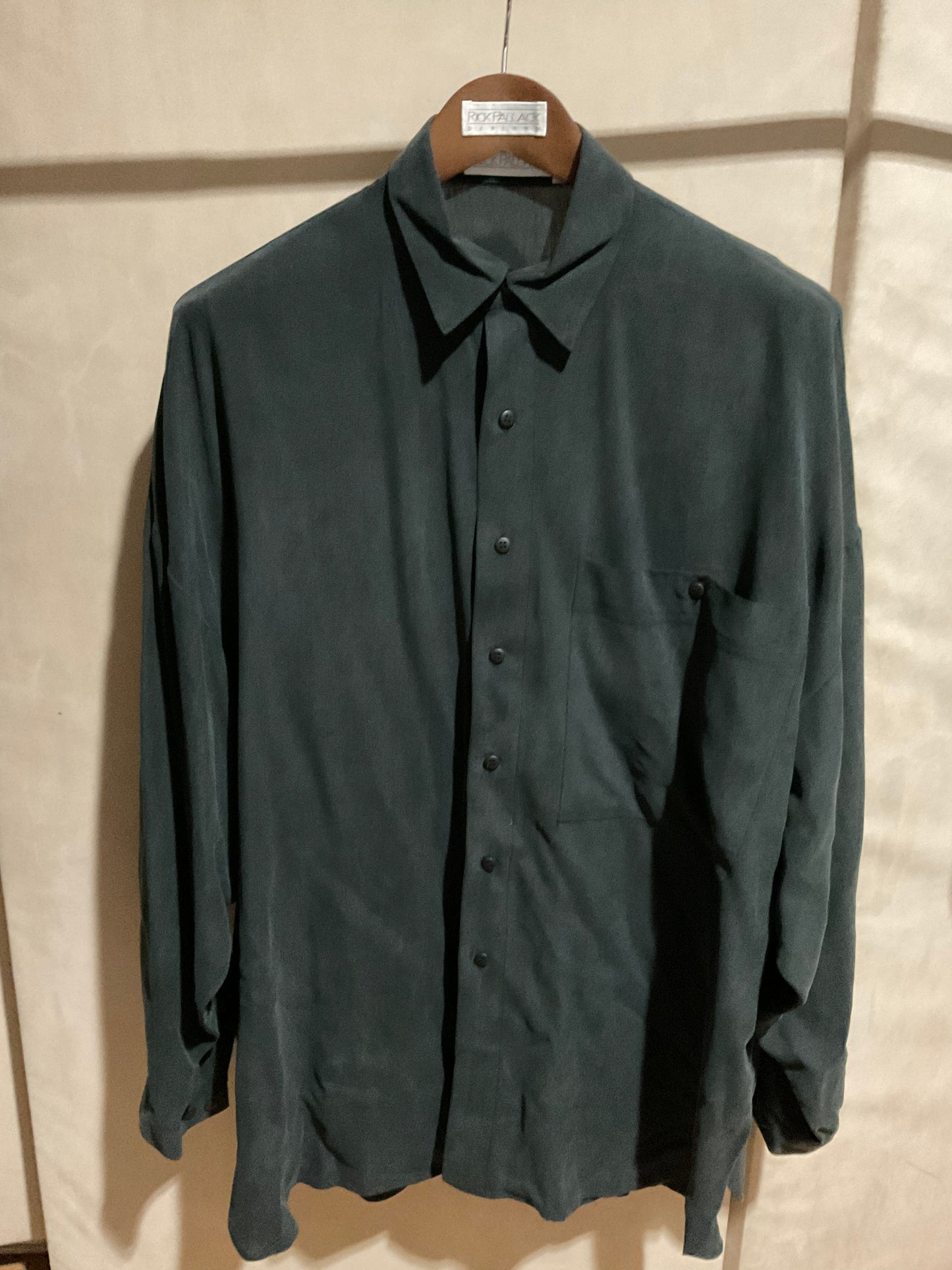 R P SPORT SHIRT / NEW / MEDIUM - LARGE - EXTRA LARGE / OVERSIZED