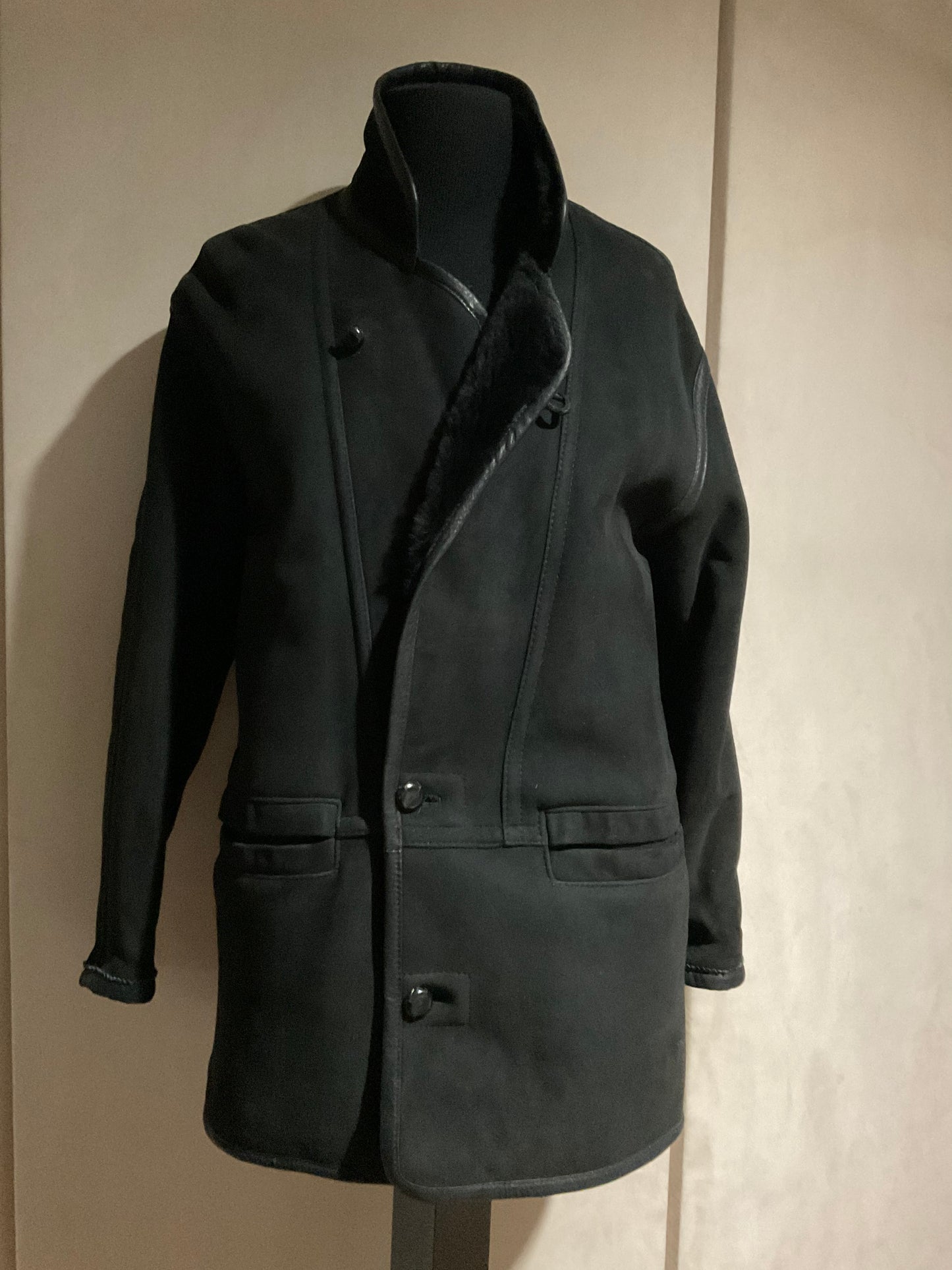 R P COAT / SHEARLING / BLACK / MID LENGHT / NEW / MEDIUM / MADE IN ITALY
