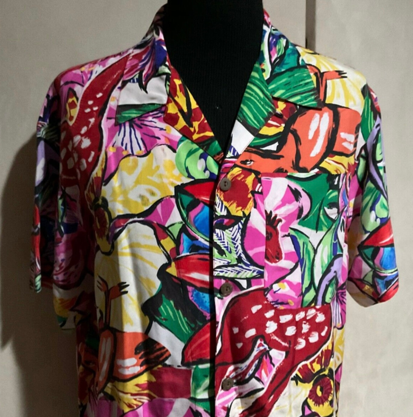 R P SPORT SHIRT / 100% SILK / VINTAGE PRINT / NEW / MEDIUM