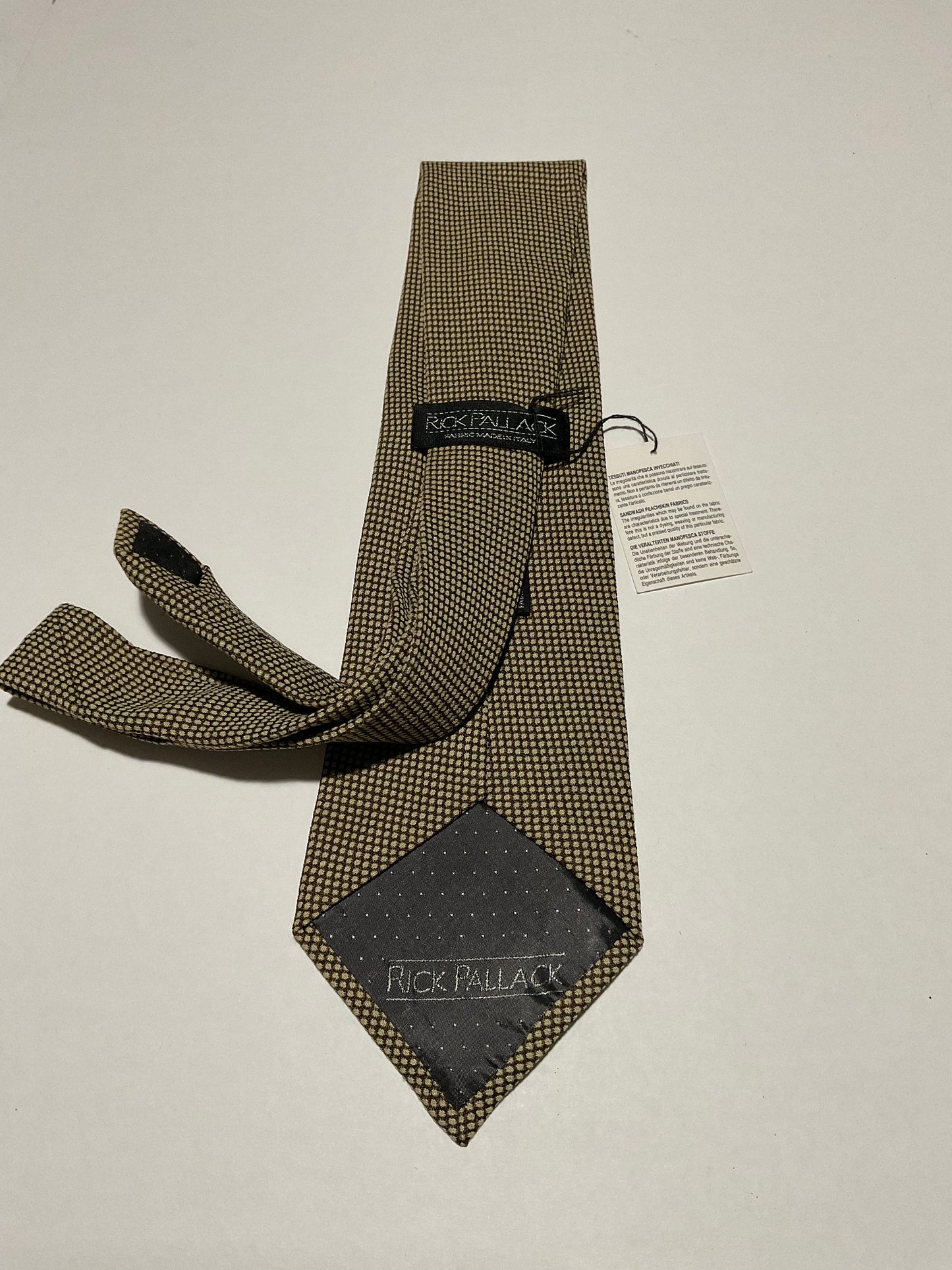 R P TIE / PURE SILK / NEW / APPX. 3 3/4” WIDE / HAND MADE IN ITALY