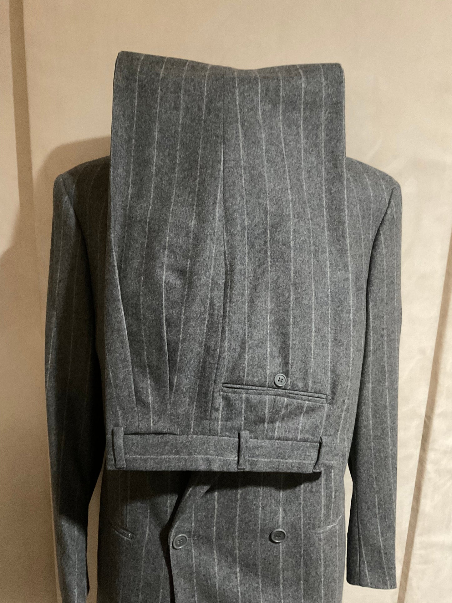 R P SUIT / DOUBLE BREASTED / CUSTOM BESPOKE / GREY CHALK STRIPE / 40 REG / MADE IN ITALY