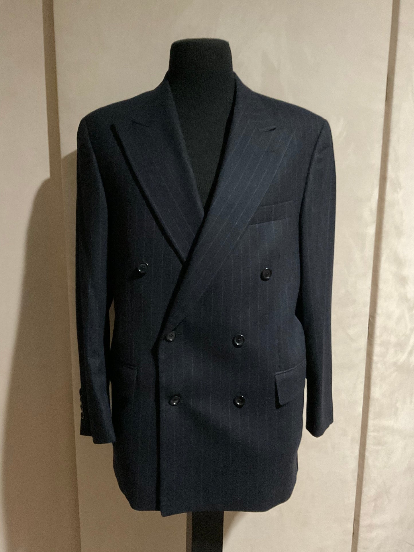 R P SUIT / DOUBLE BREASTED / CASHMERE & WOOL / NAVY CHALK STRIPE / 40 REG / MADE IN CANADA