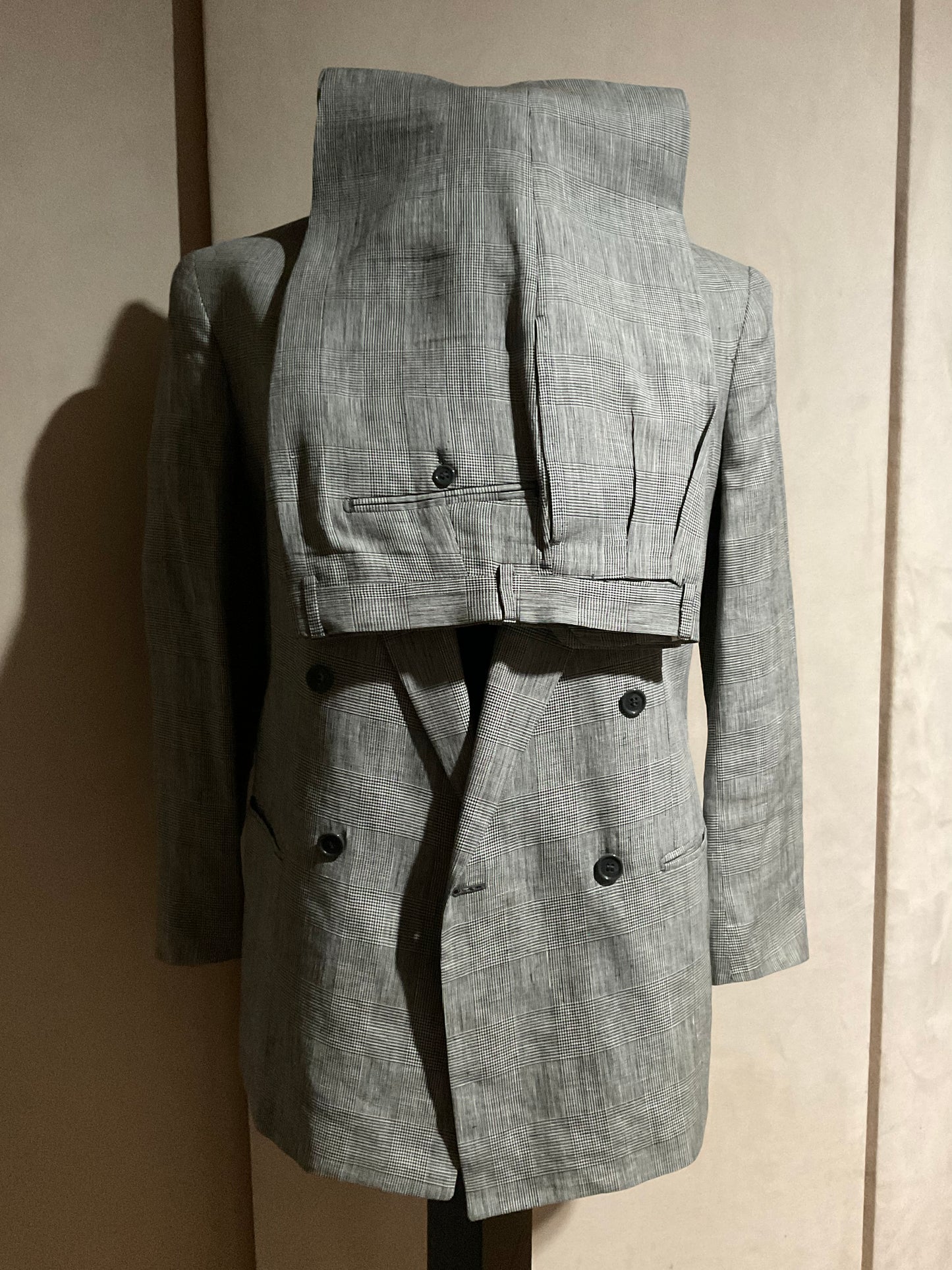 R P SUIT / BLACK & WHITE GLEN PLAID LINEN / DOUBLE BREASTED / 38 REG / MADE IN ITALY