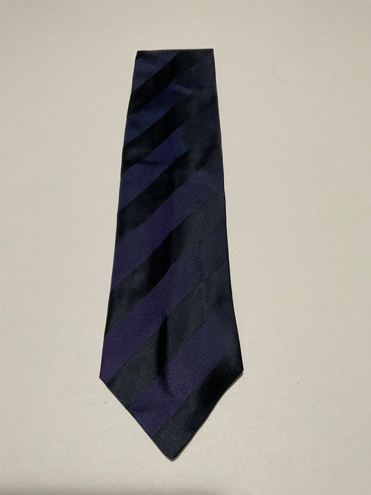 R P TIE / PURE SILK / NEW / APPX. 3 3/4” WIDE / HAND MADE IN ITALY