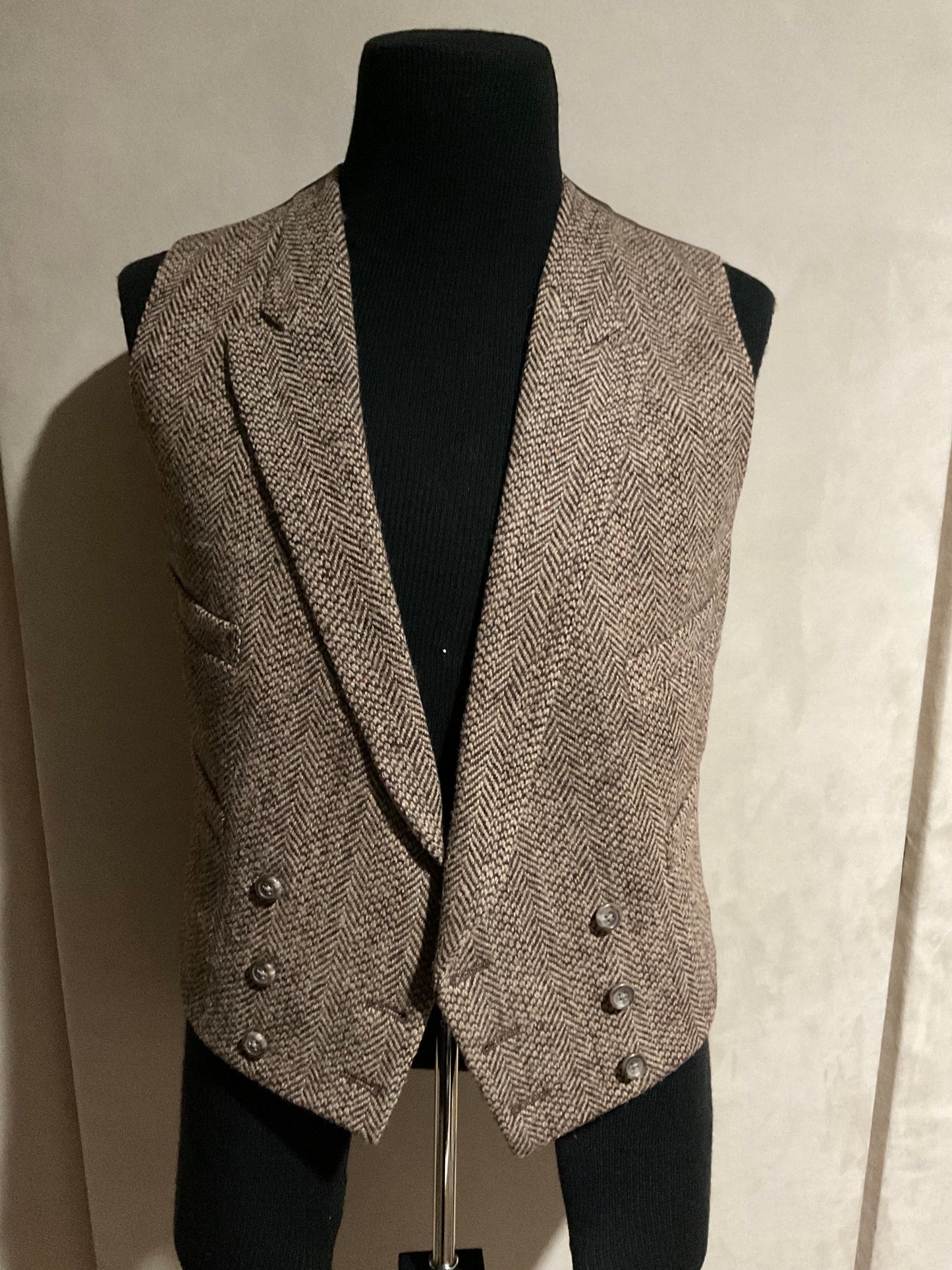 R P VEST / DOUBLE BREASTED / BROWN TWEED / SMALL / FABRIC MADE IN ENGLAND