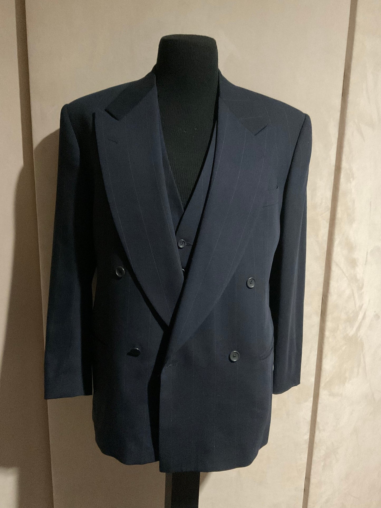 R P SUIT & VEST / DOUBLE BREASTED / NAVY STRIPE / 40 REG / MADE IN ITALY