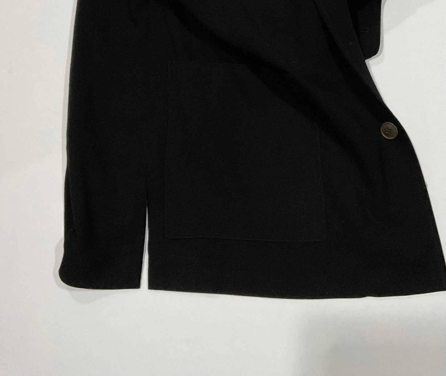 R P SUIT / BLACK CREPE 4 BUTTON / UNCONSTRUCTED / MEDIUM - LARGE / MADE IN USA