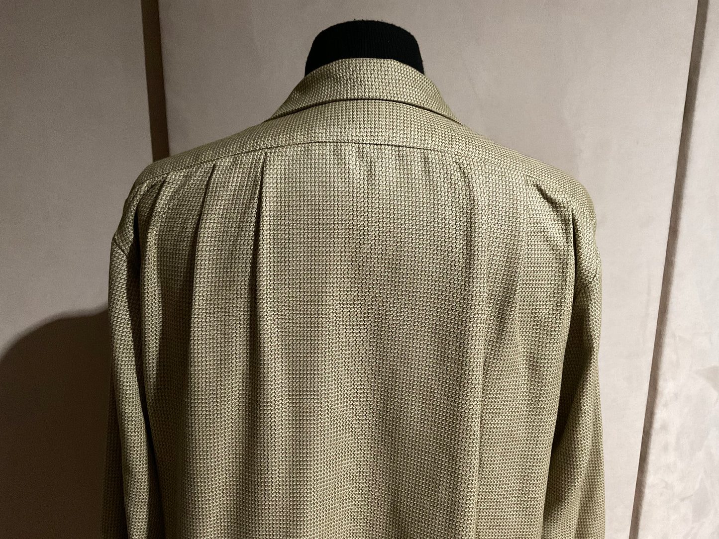 R P SHIRT JACKET / TAN SILK - WOOL / MEDIUM - LARGE / NEW / MADE IN USA