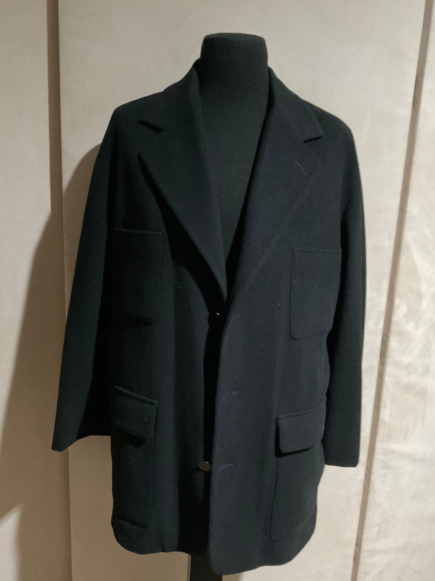 R P JACKET / OUTERWEAR / BLACK WOOL / MEDIUM - LARGE / NEW / MADE IN CANADA