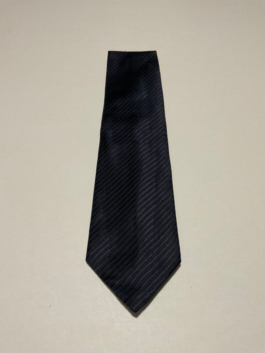 R P TIE / PURE SILK / NEW / APPX. 3 3/4” WIDE / HAND MADE IN ITALY